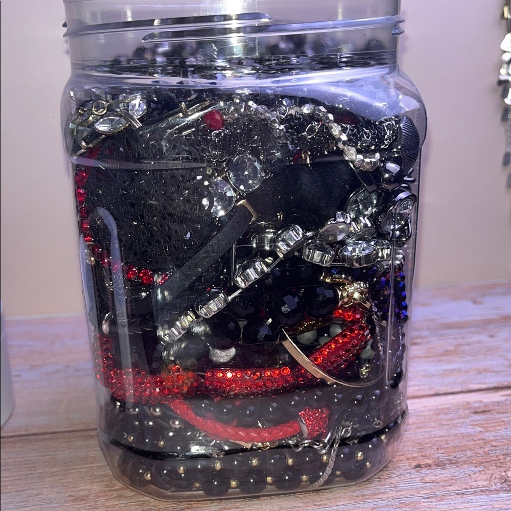 Mystery Goth Gothic Jewelry Jar 4lbs No Junk!!!! - Picture 5 of 7